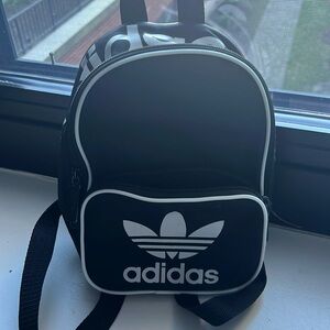 HOST PICK ✨ Adidas Mini Bag